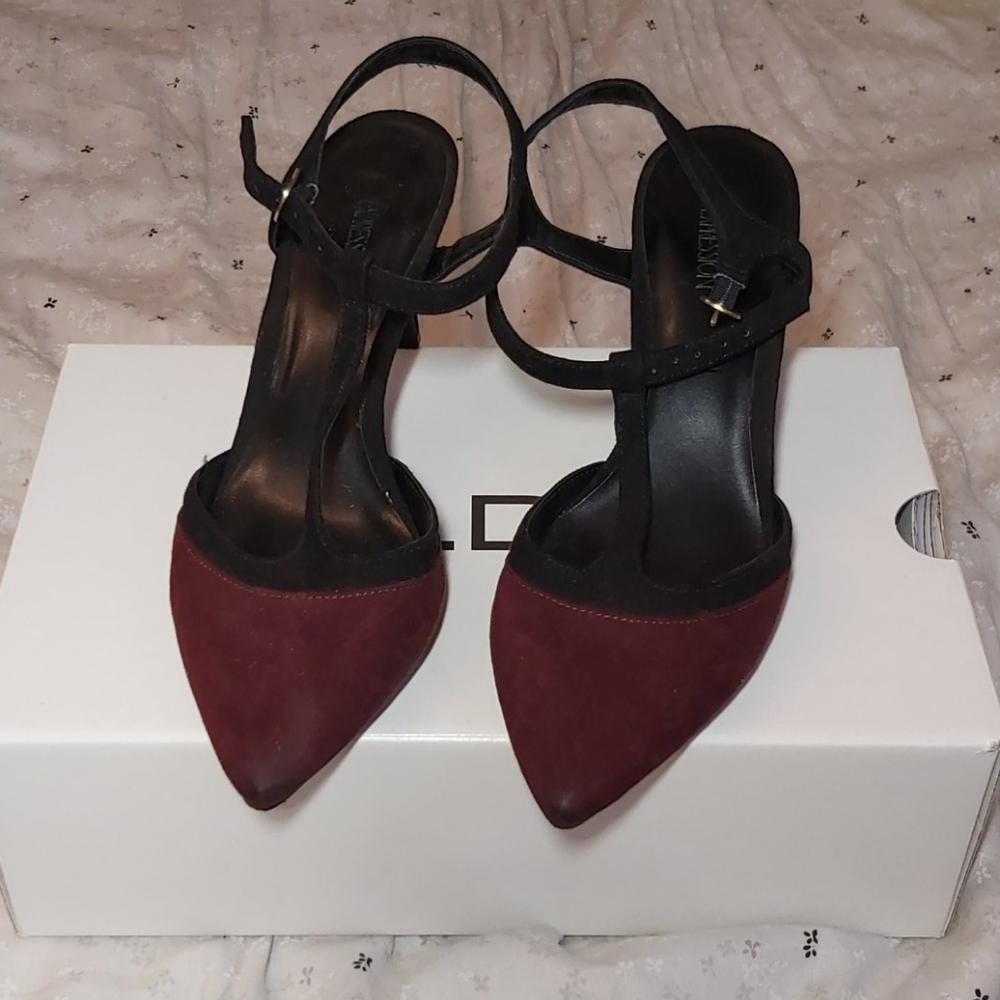 Burgundy velvet t strap pointed toe heel